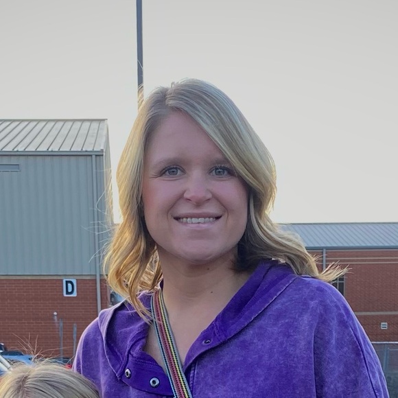 Meet your Posher, Megan - Picture 1 of 1